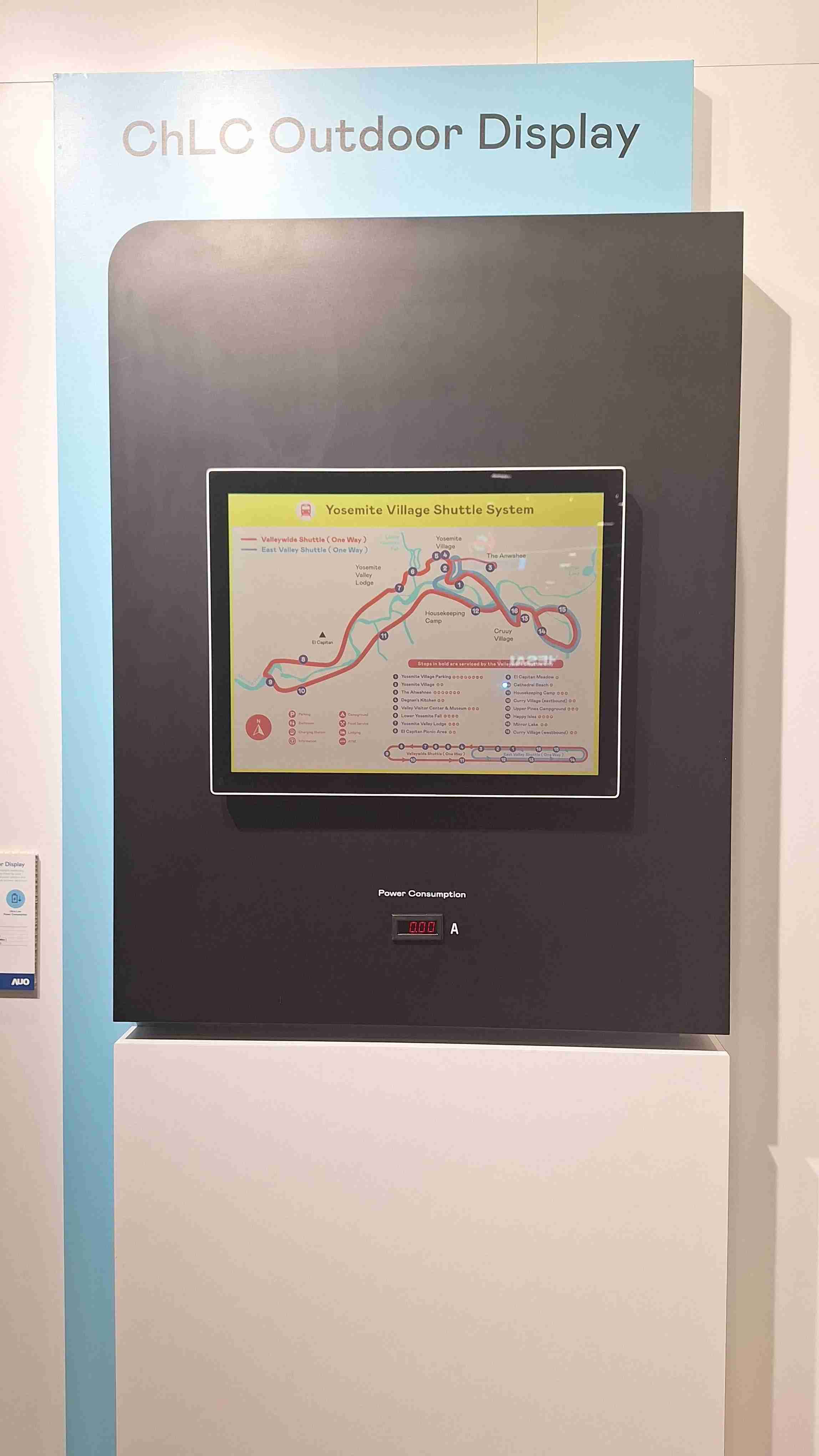 28国际的「胆固醇液晶超低耗能户外全彩显示器」不只环保省电，，，，且符合户外严苛使用环境，，，拥有在摄氏-30度至85度下的宽温使用优势，，，，并且强光愈强愈能呈现绝佳的色彩饱和度及显示效果，，，易于安装的特性将成为户外电子看板的新首选。。。