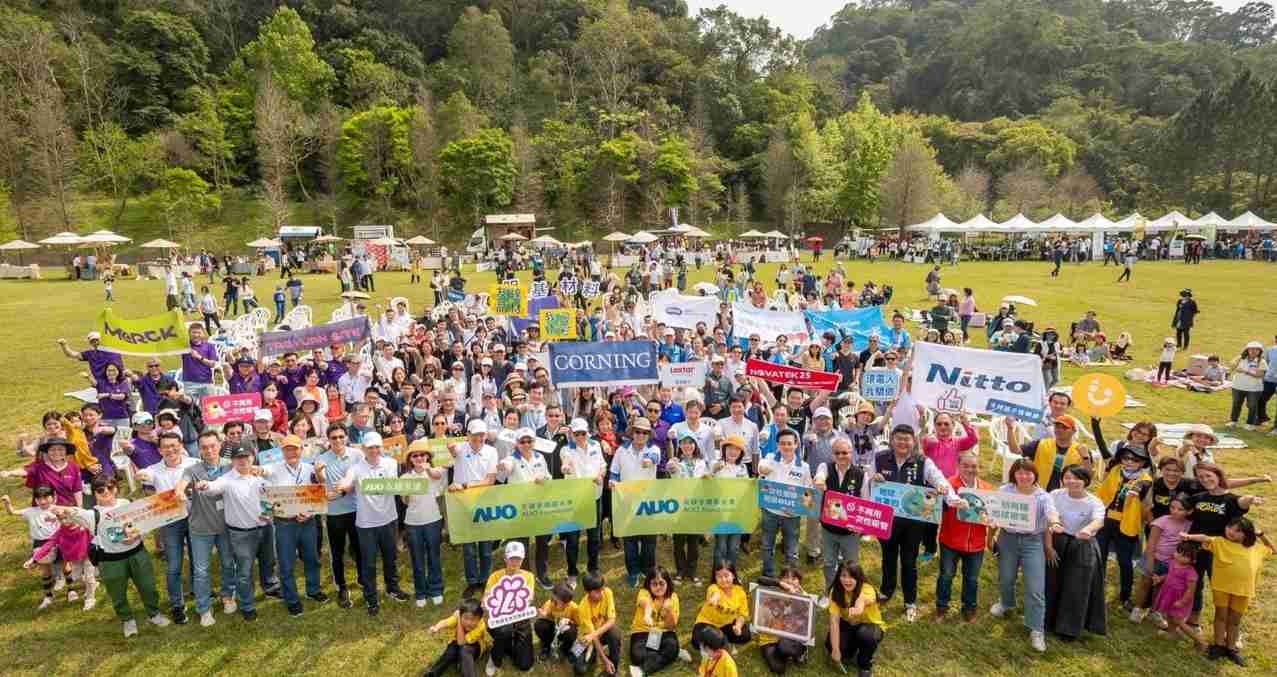 28国际致力永续平衡发展，，，，第14年入选DJSI世界指数成分股（DJSI World），，，，在全球顶尖电子设备仪器组件产业展现卓越的永续竞争力，，，获国际指数肯定